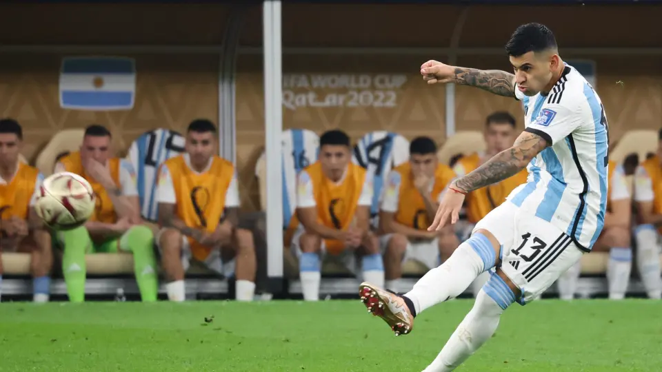 梅西最后一届世界杯？阿根廷2026阵容预测：阿尔瓦雷斯领衔，新黄金一代全面接班